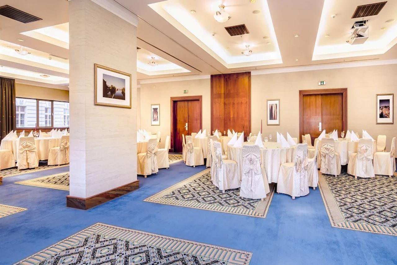 The President Hotel Prague Exterior photo The ballroom